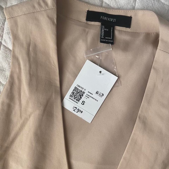 Forever 21 NWT Tan Vest - Picture 4 of 4